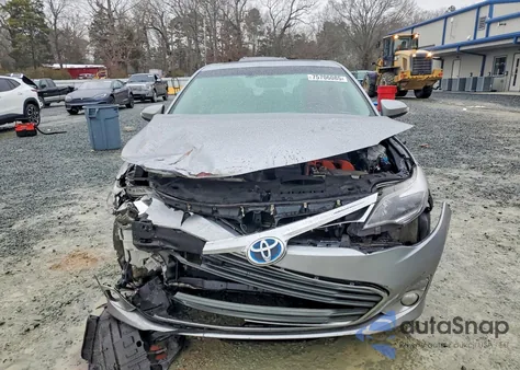 2015 Toyota Avalon Hybrid z USA, uszkodzony, nr VIN 4T1BD1EB9FU048137